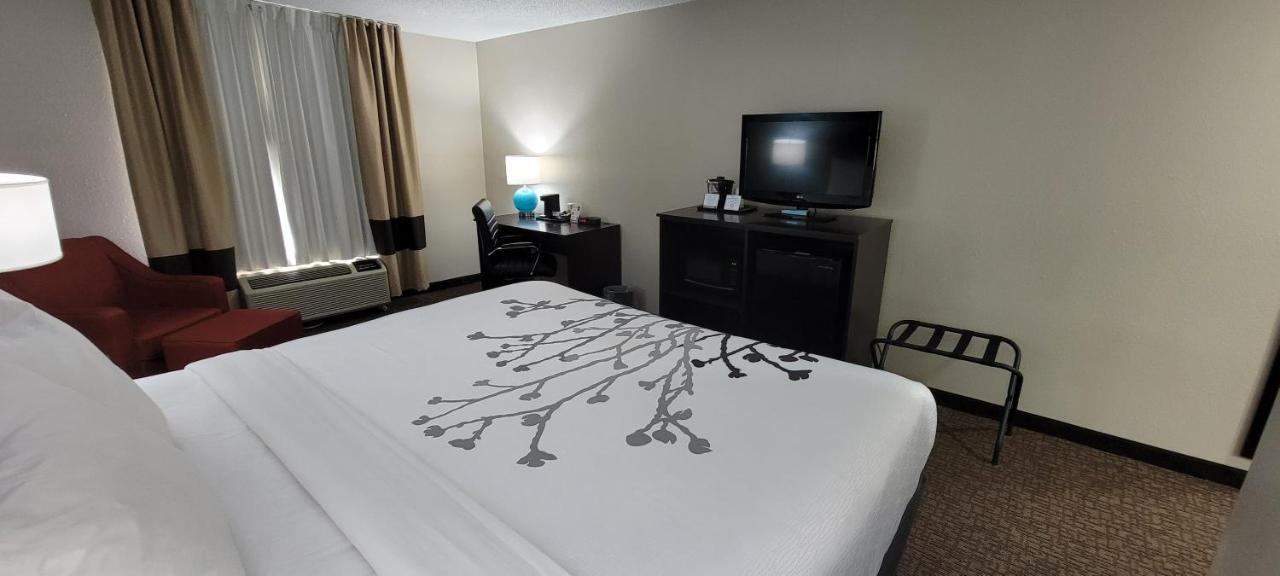 Sleep Inn & Suites Birmingham Bagian luar foto