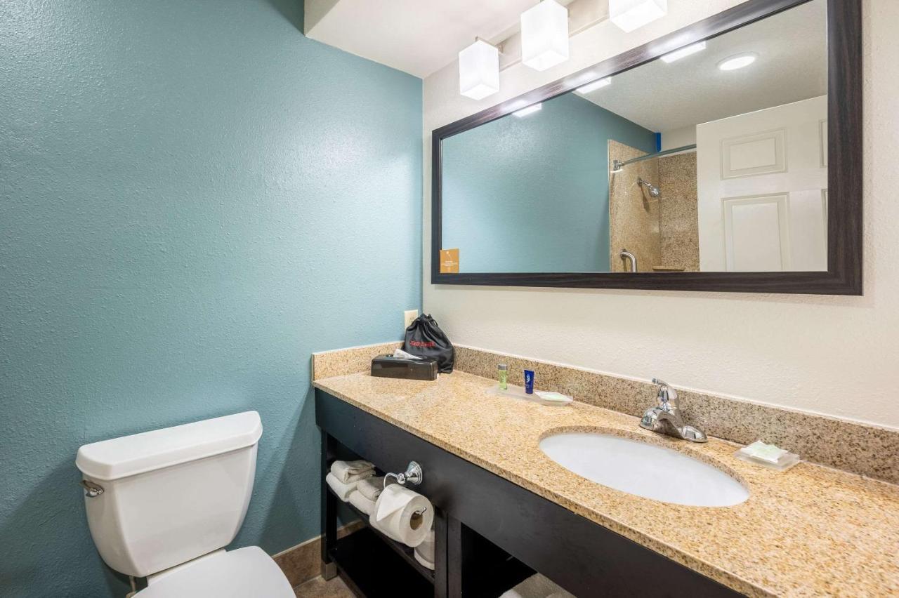 Sleep Inn & Suites Birmingham Bagian luar foto